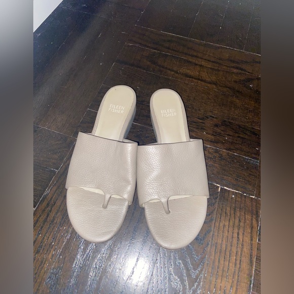 Eileen Fisher Edge Leather Slide Sandal Taupe Size 6 - Picture 5 of 6